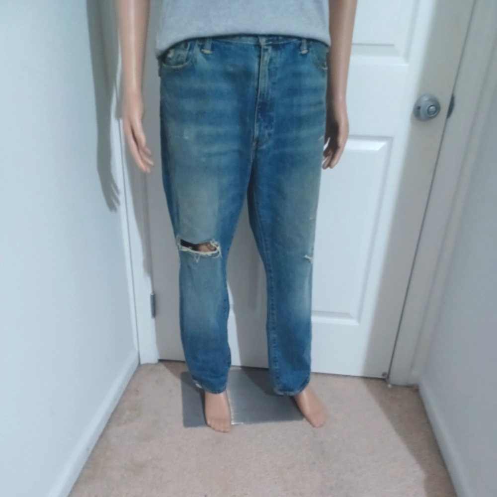 Levi's Men's 541 Jeans Athletic Taper Distressed Light Blue Jeans (W38 X L30)